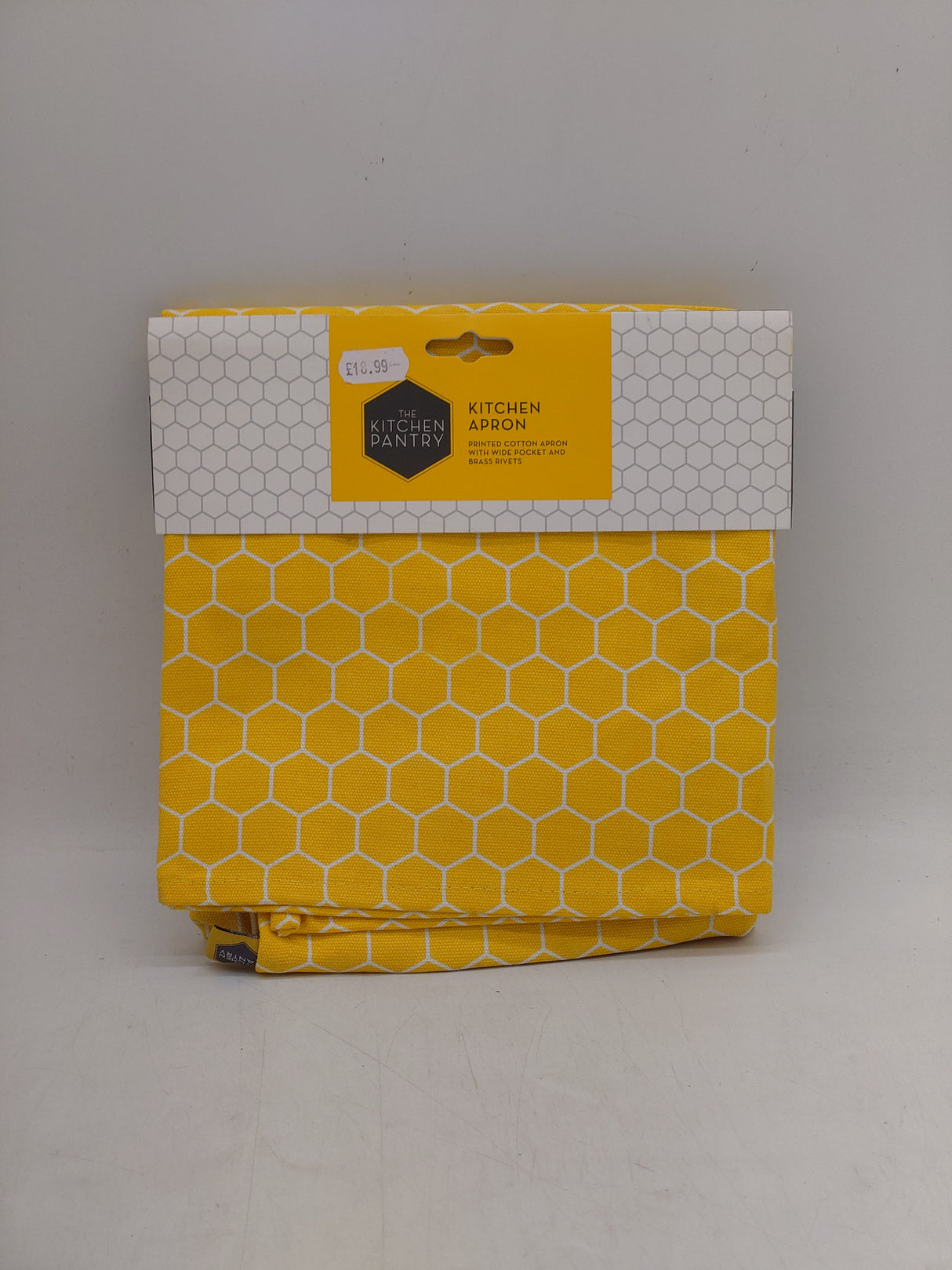 The kitchen pantry kitchen apron - yellow
