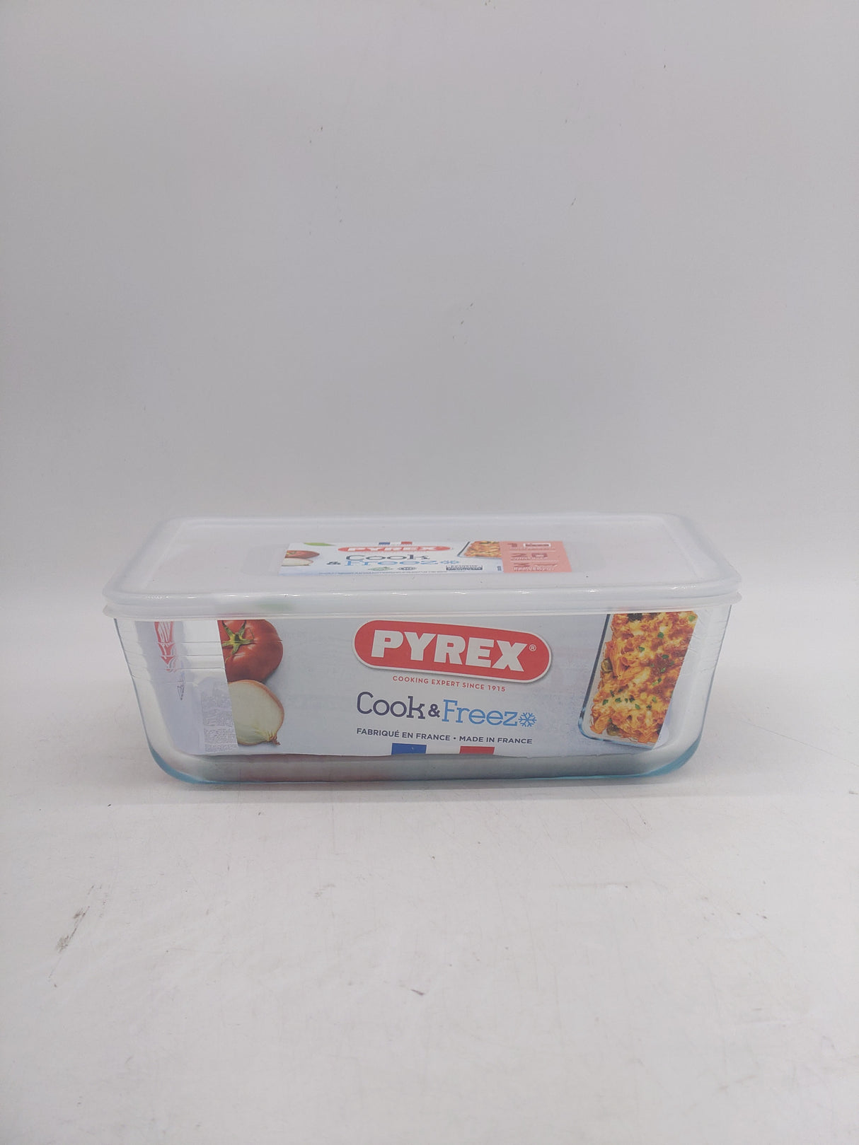 Pyrex cook & freeze dish with lid 4L