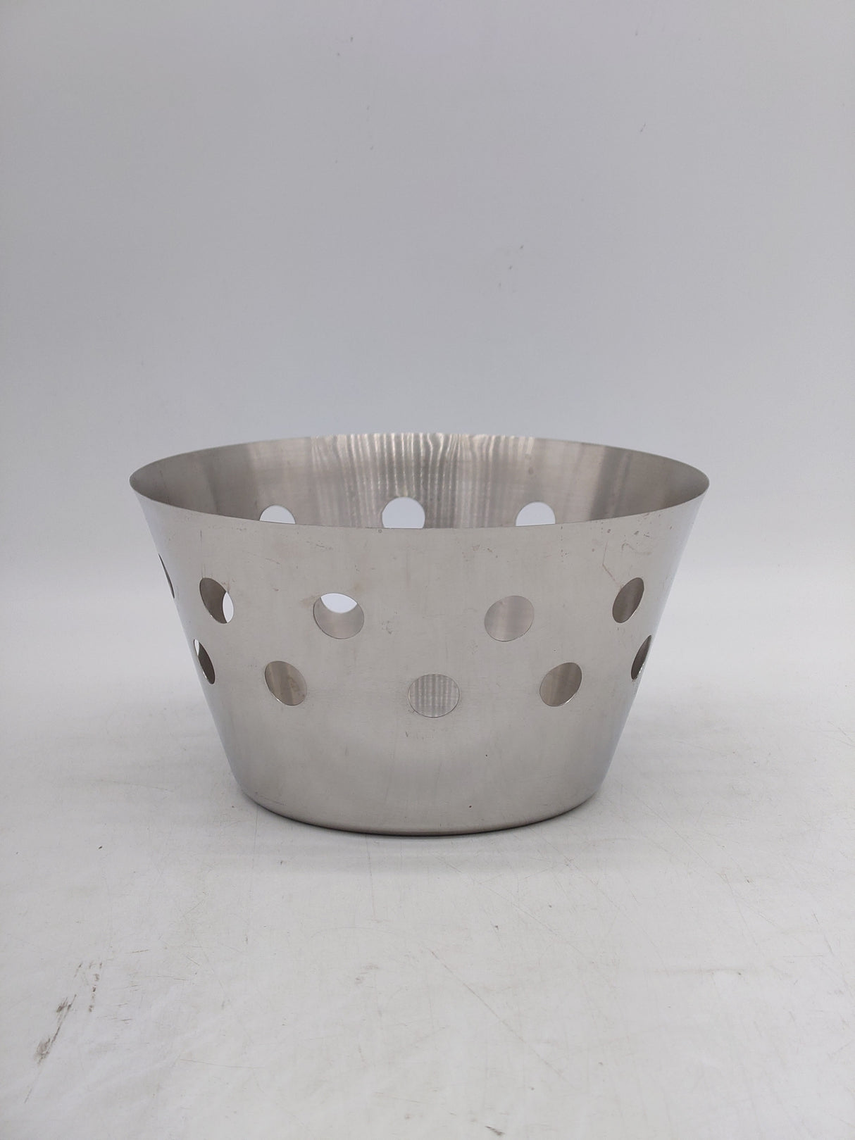 Stainless steel bread basket/fruit bowl