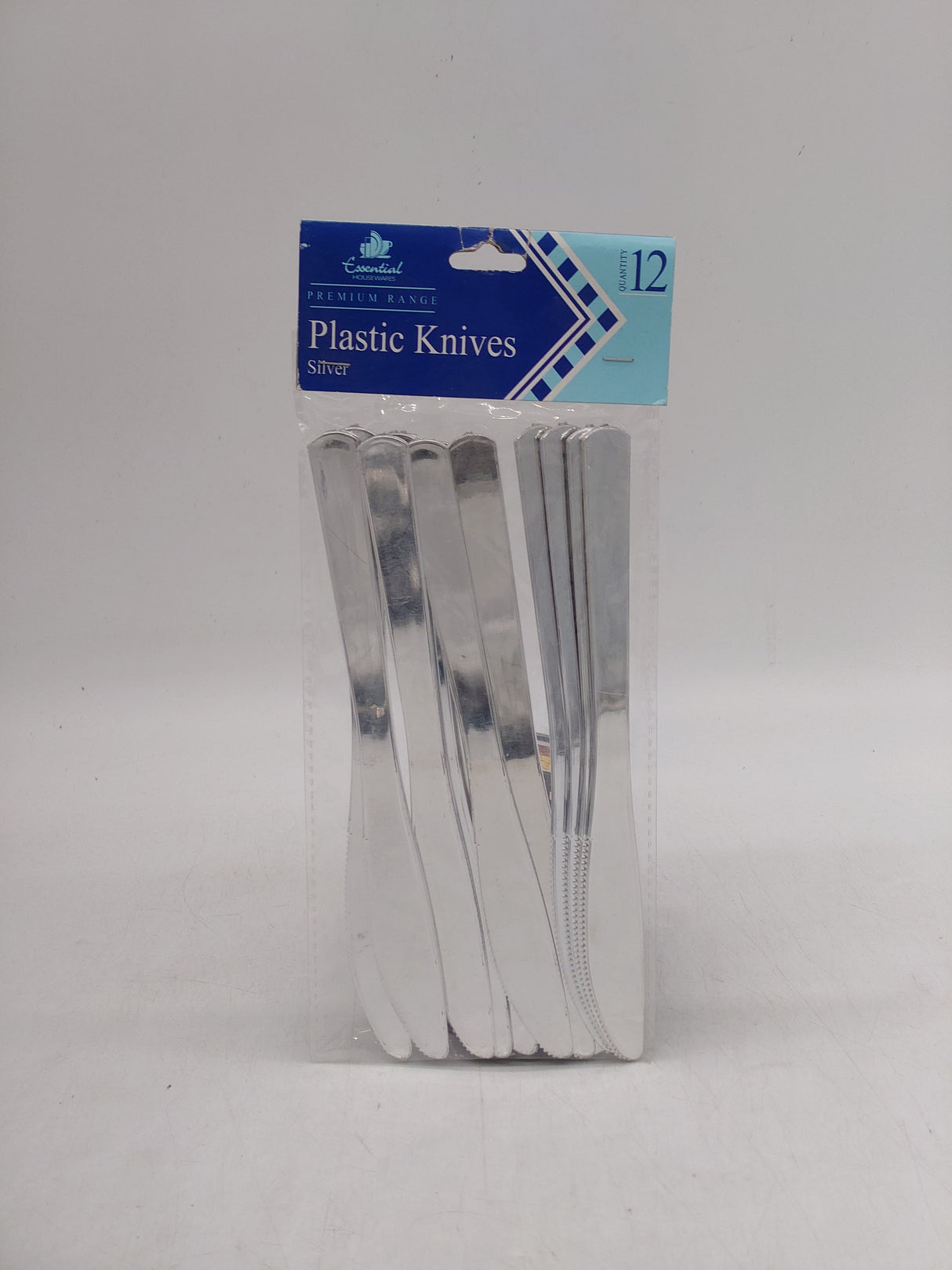 Essential housewares plastic knives - silver (12pk)